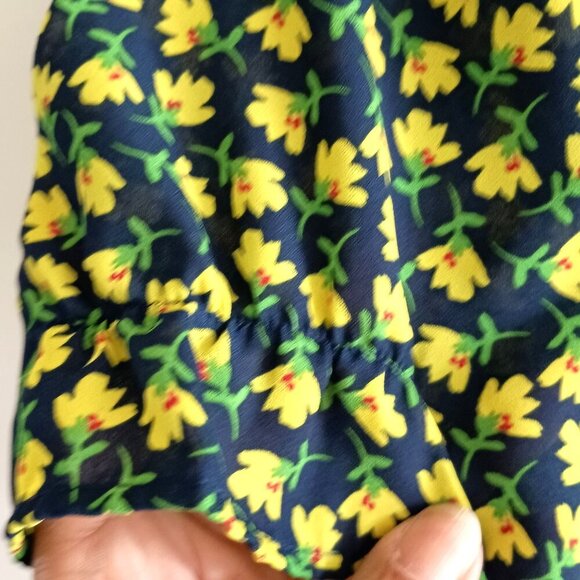 Lily White Navy Blue & Yellow Ditsy Floral Print S/S Poly Chiffon Blouse Shirt M - Picture 6 of 6